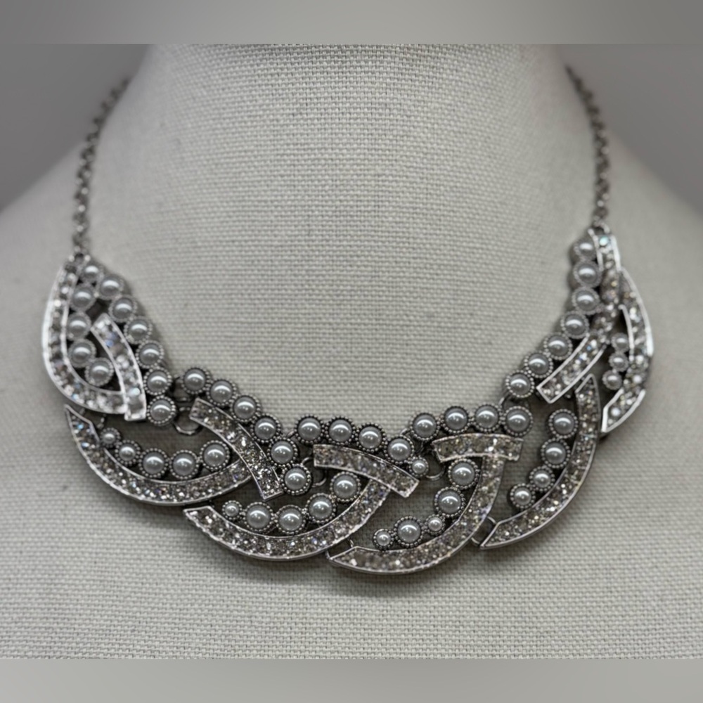 ✨Premier Designs Silver Tone Crystal & Pearl Bib Collar Necklace Adjustable